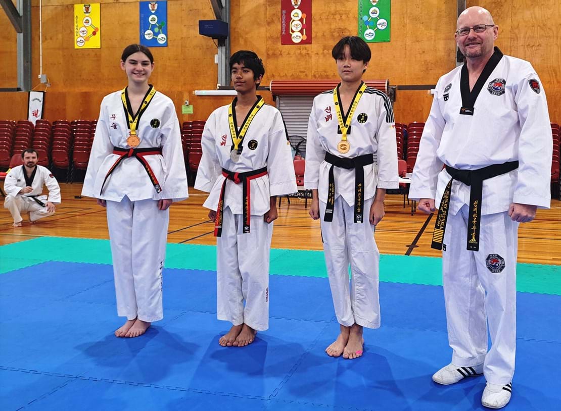 Sun Bae Korean Martial Art - Taekwondo Championship - Patterns, High Kick, Power Breaking, Roof Tiles, Kukkiwon, WT - World Taekwondo, Australia, Brisbane, Centres locations at Kenmore, Newmarket, The Gap, Middle Park, Mt Gravatt, Toowoomba, Grandmaster Bradley Tatnell. competition, white belt, yellow belt, blue belt, red belt, black belt, children, adults, male, female.