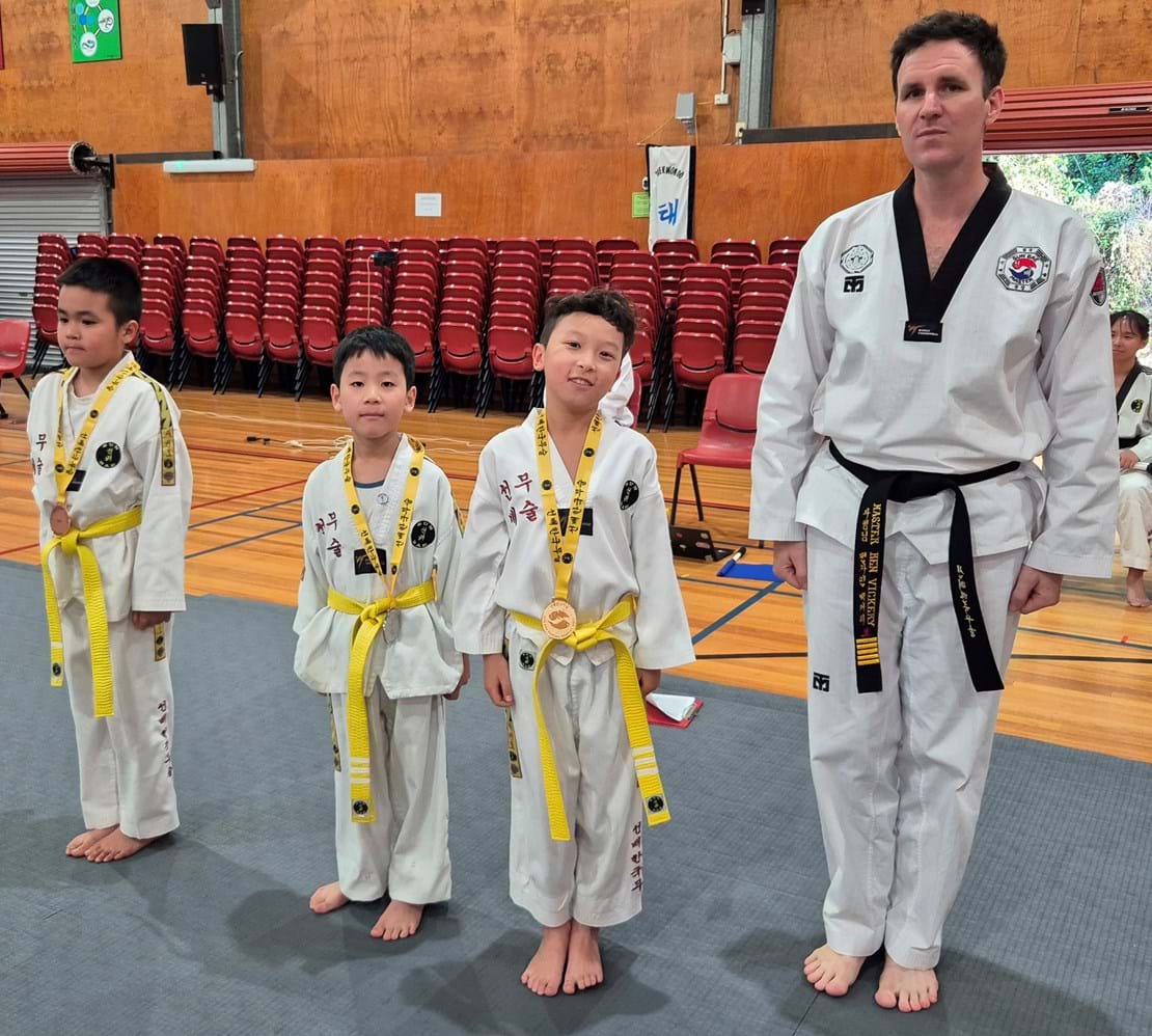 Sun Bae Korean Martial Art - Taekwondo Championship - Patterns, High Kick, Power Breaking, Roof Tiles, Kukkiwon, WT - World Taekwondo, Australia, Brisbane, Centres locations at Kenmore, Newmarket, The Gap, Middle Park, Mt Gravatt, Toowoomba, Grandmaster Bradley Tatnell. competition, white belt, yellow belt, blue belt, red belt, black belt, children, adults, male, female.