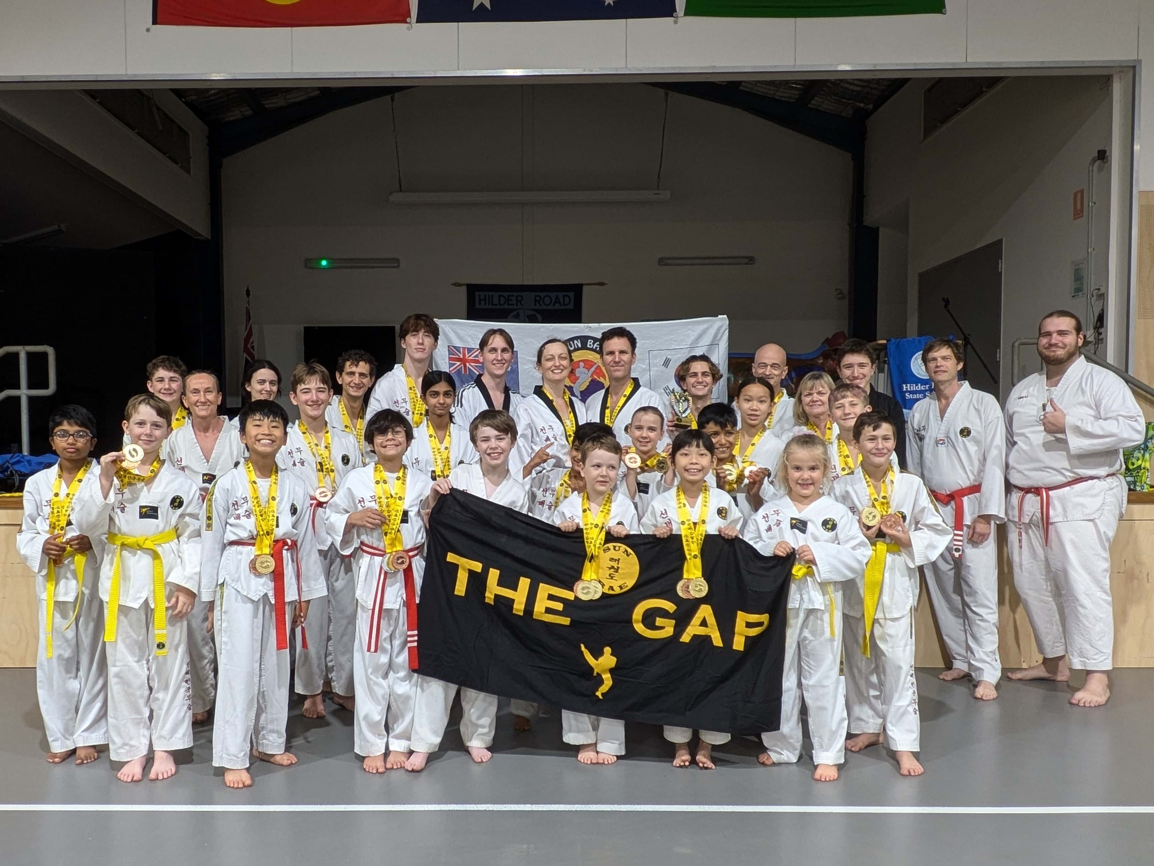 Players Trophy Team The Gap, Players Champions, Sun Bae Korean Martial Art - Taekwondo Championship - Patterns, High Kick, Power Breaking, Roof Tiles, Kukkiwon, WT - World Taekwondo, Australia, Brisbane, Centres locations at Kenmore, Newmarket, The Gap, Middle Park, Mt Gravatt, Toowoomba, Grandmaster Bradley Tatnell. competition, white belt, yellow belt, blue belt, red belt, black belt, children, adults, male, female.